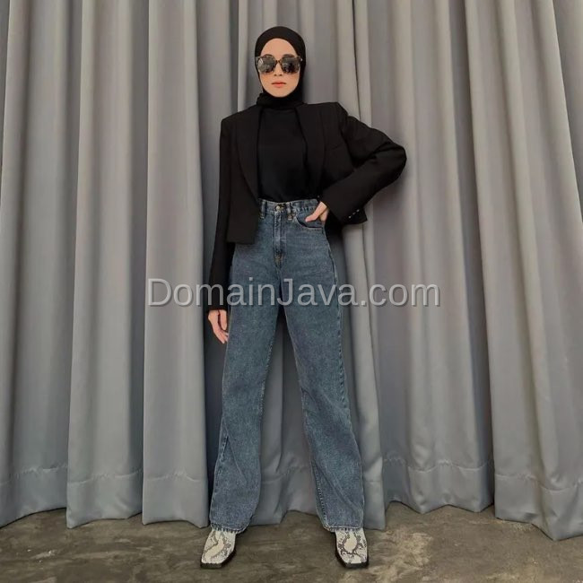 Blazer Hitam untuk Acara Semi Formal