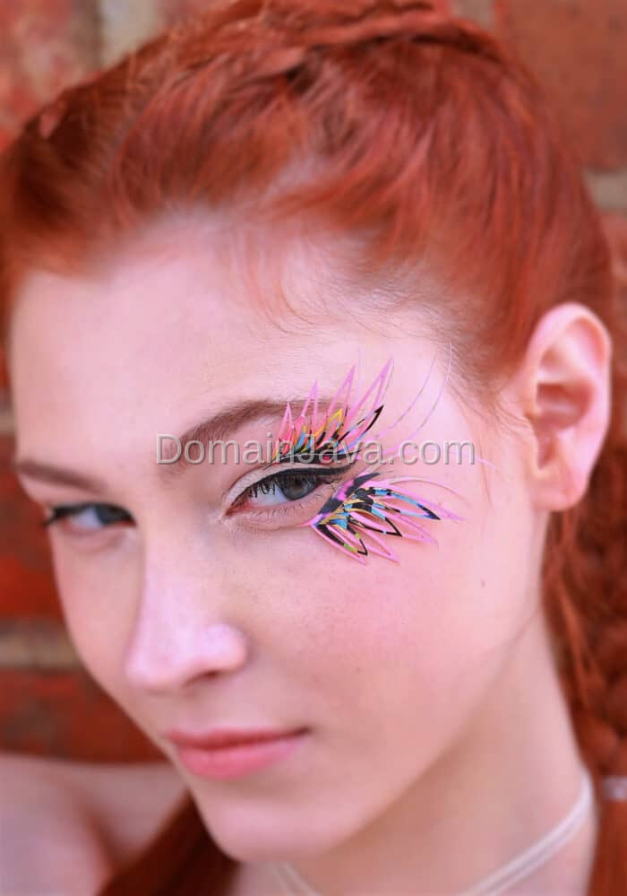 Gunakan Eyelash yang Kreatif