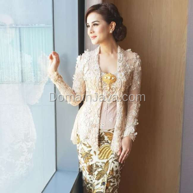 Kebaya Kutubaru Modern