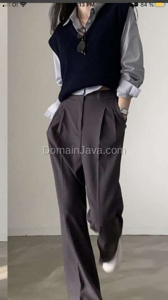 Old School dengan Vest Biru Dongker