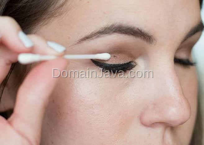 Rapikan dan Bersihkan Kesalahan dengan Cotton Bud