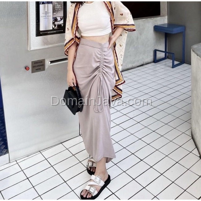 Rok Serut dengan Outer Motif
