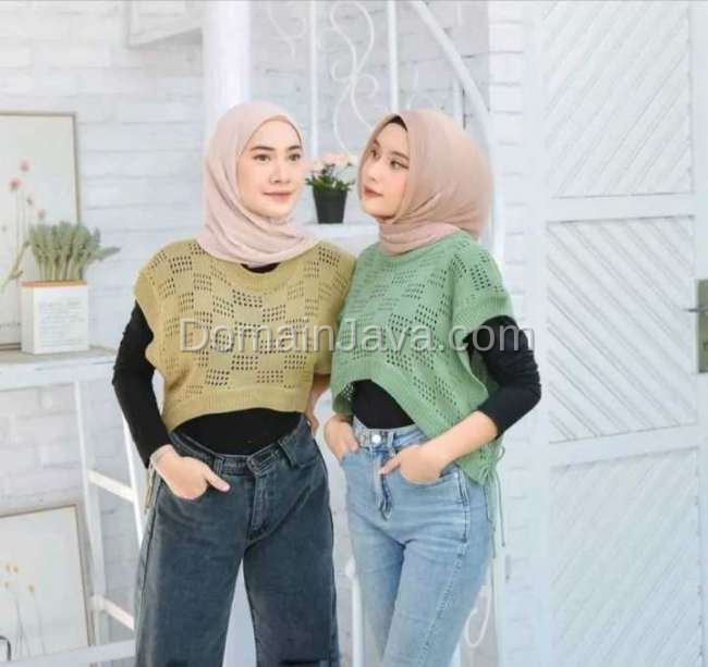 Rompi Rajut Crop Top