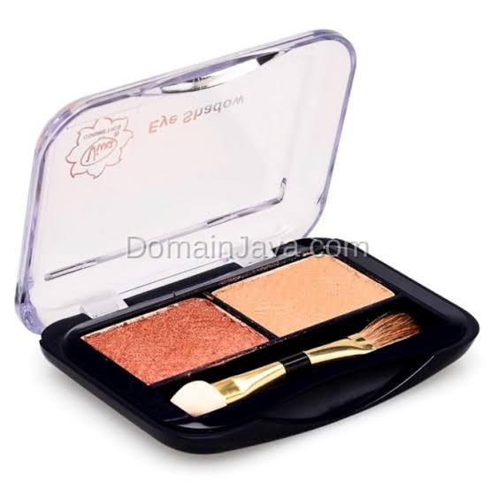 Siapkan Eyeshadow dengan Dua atau Tiga Warna